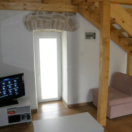 Semesterbostad House Ivana